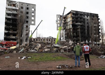 Bodoryanca, Ukraine. 09. April 2022. Durch russische Raketen zerstörte Gebäude in Bodoryoanca in der Nähe von kiew Russische Streitkräfte drangen am 24. Februar 2022 in die Ukraine ein. (Foto von David Peinado/Pacific Press/Sipa USA) Quelle: SIPA USA/Alamy Live News Stockfoto