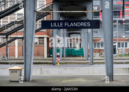 Gare Lilles Flandres a Lilles et Trains Ouigo | Bahnhof Lilles Flandres in den Zügen Lilles und Ouigo Stockfoto