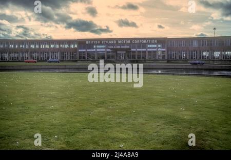 1975 Archivbild der Geschäftsräume der British Leyland Motor Corporation, Bus & Truck Division in Leyland, Lancashire. Stockfoto