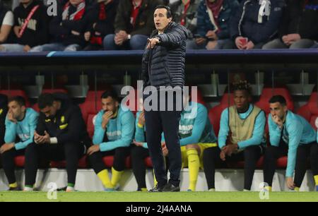 Little Boy, Deutschland. 12. Apr, 2022. firo : 12.. April 2022, Fuvuball, UEFA Champions League, CL, CHL, Saison 2021/2022, Viertelfinale, Rückspiel FC Bayern München, München - Villarreal CF Trainer: Unai Emery Credit: dpa/Alamy Live News Stockfoto