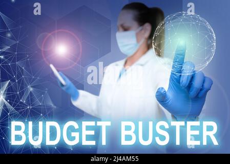 Textunterschrift mit Darstellung von Budget Buster. Geschäftsidee sorglose Ausgaben Schnäppchen unnötige Einkäufe Überausgaben Krankenschwester in Uniform zeigt nach oben Stockfoto