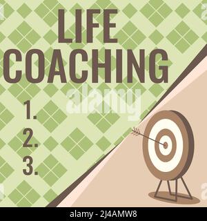 Textschild mit Life Coaching. Konzept Bedeutung Leben durch Herausforderungen verbessern ermutigt uns in unserem Karriereziel mit Bullseye vertreten Stockfoto