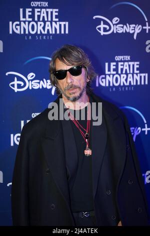 8. April 2022, Roma, RM, Italien: Pierpaolo Piccioli besuchen die Premiere der Fernsehserie Disney, ''Le Fate Ignoranti'' vor dem Opernhaus in Rom. (Bild: © Gennaro Leonardi/Pacific Press via ZUMA Press Wire) Stockfoto