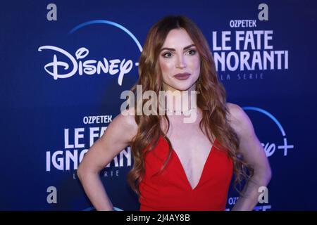 8. April 2022, Roma, RM, Italien: Martina Corraetti nimmt an der Premiere der Fernsehserie Disney, ''Le Fate Ignoranti'', vor dem Opernhaus in Rom Teil. (Bild: © Gennaro Leonardi/Pacific Press via ZUMA Press Wire) Stockfoto