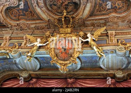 Markgräfliches Opernhaus, barockes Opernhaus aus dem 18.. Jahrhundert mit prunkvoller Innenausstattung, Details der Bühnendekoration, Bayreuth, Deutschland Stockfoto