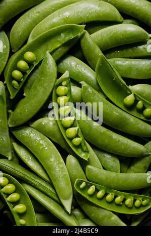 Sugarsnap-Erbsen schließen Gemüse aus der Nähe Stockfoto