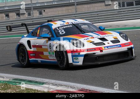 Monza, Italien. 13. April 2022. Jorge Lorenzo nr 8 Team Q8 Hi-perform auf der Monza-Rennstrecke für den Test Porsche Carrera Cup Italia 2022. Kredit: Damiano Fiorentini/Alamy Live Nachrichten Stockfoto