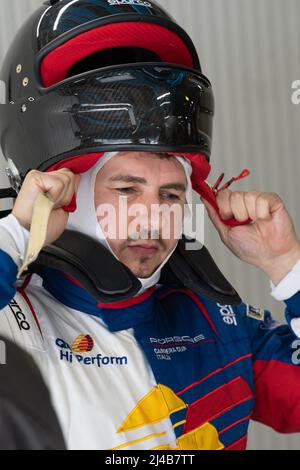 Monza, Italien. 13. April 2022. Jorge Lorenzo nr 8 Team Q8 Hi-perform auf der Monza-Rennstrecke für den Test Porsche Carrera Cup Italia 2022. Kredit: Damiano Fiorentini/Alamy Live Nachrichten Stockfoto