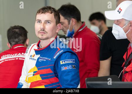 Monza, Italien. 13. April 2022. Jorge Lorenzo nr 8 Team Q8 Hi-perform auf der Monza-Rennstrecke für den Test Porsche Carrera Cup Italia 2022. Kredit: Damiano Fiorentini/Alamy Live Nachrichten Stockfoto