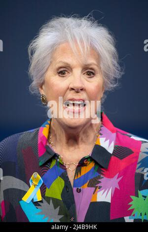 Penelope Wilton nimmt an der britischen Premiere der „Operation Hackeat“ auf dem Curzon Mayfair am 12. April 2022 in London, England, Teil. Stockfoto