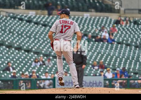 Detroit MI, USA. 13. April 2022. Boston Pitcher Nathan Eovaldi (17) wirft einen Pitch während des Spiels mit Boston Red Sox und Detroit Tigers im Comercia Park in Detroit Mi. David Seelig/Cal Sport Medi. Kredit: csm/Alamy Live Nachrichten Stockfoto