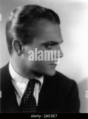 JAMES CAGNEY 1935 Porträt von BERT LONGWORTH Publicity für Warner Bros. Stockfoto