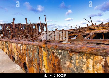 Schiffswrack von Maheno am Eastern Beach auf Fraser Island, Queensland, Australien Stockfoto