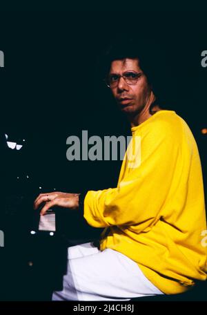 Jazz Fest Berlin, Philharmonie, Deutschland, 1987, Chick Corea, Amerikanischer Jazzpianist, Auftritt mit der Chick Corea Akoustic Band. Jazz Fest Berlin, Philharmonie, Deutschland, 1987, Chick Corea, Amerikanischer Jazzpianist, Auftritt mit der Chick Corea Akoustic Band. Stockfoto