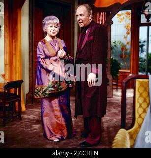 Wann heiraten Sie meine Frau, Fernsehfilm, Deutschland, 1978, Szene: Brigitte Mira, Karlheinz Vietsch, Wann heiraten Sie meine Frau, TV-Film, Deutschland, 1978, Szene: Brigitte Mira, Karlheinz Vietsch Stockfoto