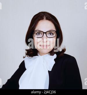 Nana Mouskouri, weltweit erfolgreiche griechische Sängerin, im Bild: Portrait von 1986. Nana Mouskouri, weltweit erfolgreiche griechische Sängerin, auf dem Foto: Portrait von 1986. Stockfoto