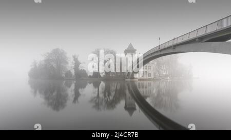 Die Abteibrücke verbindet Berlin Treptow Koepenick über die Spree Mit der Isle of Youth Stockfoto