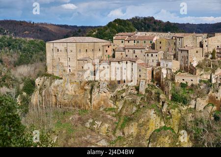 Luftbild mittelalterliche Stadt Sorano, Toskana, Italien Stockfoto