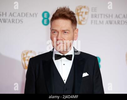 Kenneth Branagh nimmt am 13. März 2022 an den EE British Academy Film Awards 2022 in der Royal Albert Hall in London, England, Teil. Stockfoto