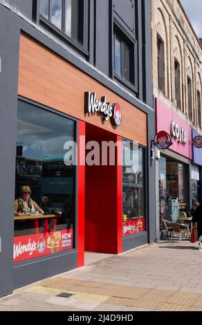 Wendy's Burger Bar und Restaurant zum Mitnehmen in Western Road Brighton, Großbritannien Stockfoto