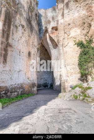 Syrakus Sizilien - Ohr des Dionysos in der latomia des Paradieses Stockfoto