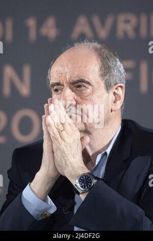 Paris, Frankreich. 14. April 2022. Pierre Lescure nimmt an der offiziellen Pressekonferenz zur Auswahl im Vorfeld der Internationalen Filmfestspiele von Cannes (Festival de Cannes) 75. im UGC Normandie Kino in Paris, Frankreich, am 14. April 2022 Teil. Foto von Aurore Marechal/ABACAPRESS.COM Quelle: Abaca Press/Alamy Live News Stockfoto