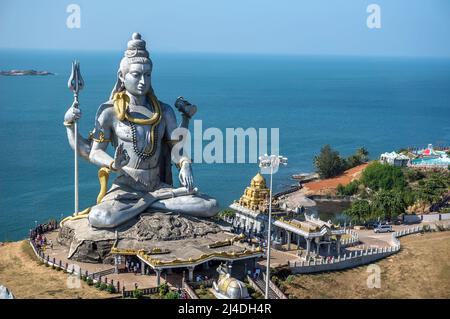 Lord Shiva Statue in Murudeshwar, Karnataka, Indien. Tour von Goa und Gokarna. Big Shiva. Stockfoto