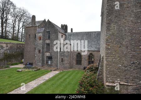 Schlendern in Compton Castle. Stockfoto