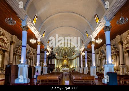 Das Innere Der Kirche San Agustin, Arequipa, Region Arequipa, Peru. Stockfoto