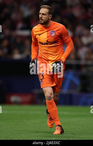 Madrid, Spanien, 13.. April 2022. Jan Oblak von Atletico Madrid während des UEFA Champions League-Spiels im Wanda Metropolitano Stadium, Madrid. Bildnachweis sollte lauten: Jonathan Moscrop / Sportimage Stockfoto