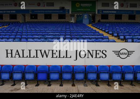 Das Halliwell Jones Branding im Halliwell Jones Stadium, der Heimat von Warrington Wolves Stockfoto