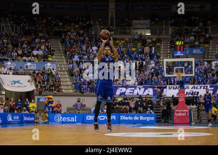 Burgos, Spanien. 14. April 2022. Jarell Eddie während des Sieges von Hereda San Pablo Burgos gegen Hereda Joventut Badalona (92 - 76) im regulären Saisonspiel der Liga Endesa (Tag 19), das in Burgos (Spanien) im Kolosseum Burgos gefeiert wurde. April 14. 2022. (Foto von Juan Carlos García Mate/Pacific Press) Quelle: Pacific Press Media Production Corp./Alamy Live News Stockfoto