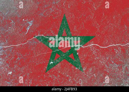 morocco flag painted on a cracked old concrete wall Stockfoto