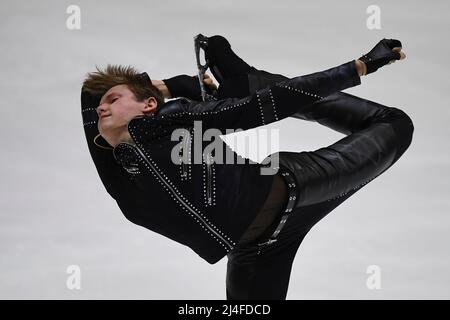 Tallinn, Estland. 14. April 2022. Ilia Malinin aus den Vereinigten Staaten tritt beim Junior Men's Program der International Skating Union (ISU) World Junior Figure Skating Championships am 14. April 2022 in Tallinn, Estland, auf. Kredit: Sergei Stepanov/Xinhua/Alamy Live Nachrichten Stockfoto