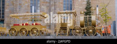 Zugdekoration auf dem Weihnachtsmarkt in Dortmund, Nordrhein-Westfalen, Deutschland, Europa Stockfoto