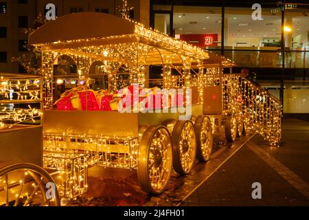 Zugdekoration auf dem Weihnachtsmarkt in Dortmund, Nordrhein-Westfalen, Deutschland, Europa Stockfoto