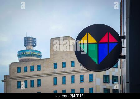 Ich liebe Liverpool, Love Heart und Radio City Tower, St. John's Beacon Stockfoto