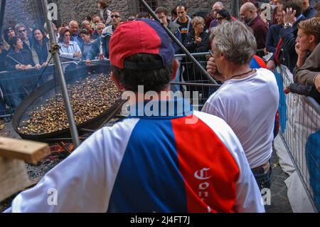 Soriano al Cimino, Viterbo, Italien 09/10/2005: sagra delle castagne - Kastanienfest. ©Andrea Sabbadini Stockfoto