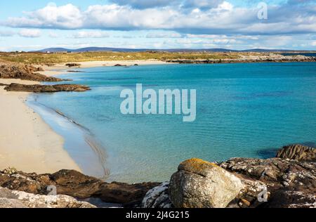 Schöne Aussicht auf Gurteen Beach, Roundstone, Connemara, Co. Galway, Irland Stockfoto