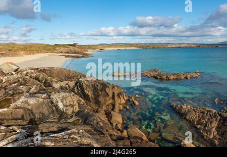 Schöne Aussicht auf Gurteen Beach, Roundstone, Connemara, Co. Galway, Irland Stockfoto
