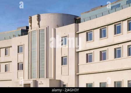 The Midland Hotel, erbaut 1933 im Streamline Modern Stil, der in den zehn Jahren, Morecambe, Lancashire, England, populär war Stockfoto