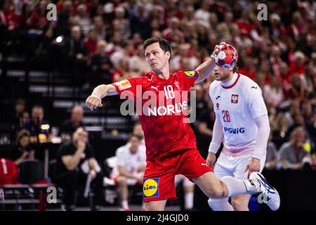 Kopenhagen, Dänemark. 14. April 2022. Hans Lindberg (18) aus Dänemark beim Handballspiel zwischen Dänemark und Polen in der Royal Arena in Kopenhagen. (Foto: Gonzales Photo/Alamy Live News Stockfoto