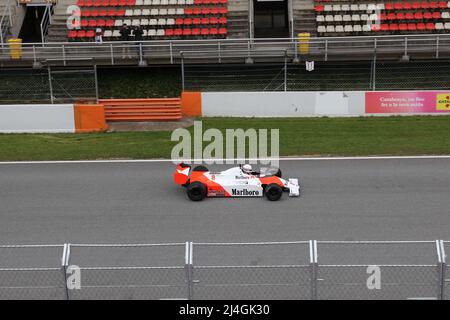 1983 McLaren MP4/1B Formel-1-Fahrzeug am 4/2022. März beim Masters Racing Legends-Rennen auf dem Circuit de Barcelona, Katalonien, Spanien Stockfoto