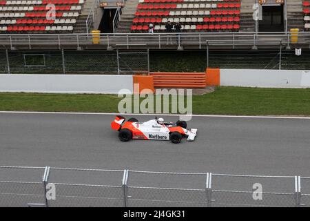 1983 McLaren MP4/1B Formel-1-Fahrzeug am 4/2022. März beim Masters Racing Legends-Rennen auf dem Circuit de Barcelona, Katalonien, Spanien Stockfoto