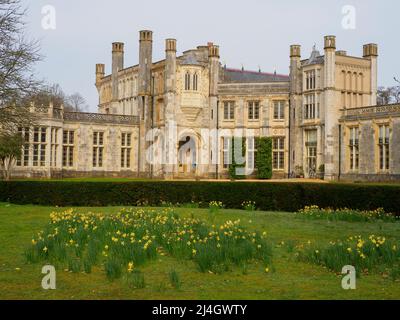 Highcliffe Castle wurde als das wohl wichtigste erhaltene Haus des romantischen und malerischen Architekturstils beschrieben, Highcliffe, Stockfoto