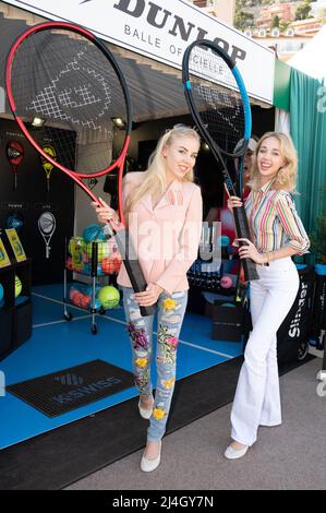 Prinzessin Maria Chiara von den zwei Bourbonen und Prinzessin Maria Carolina von den zwei Bourbonen posieren am 14. April 2022 bei den Monaco Rolex Masters in Monte Carlo. Foto von David Niviere/ABACAPRESS.COM Stockfoto