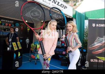 Prinzessin Maria Chiara von den zwei Bourbonen und Prinzessin Maria Carolina von den zwei Bourbonen posieren am 14. April 2022 bei den Monaco Rolex Masters in Monte Carlo. Foto von David Niviere/ABACAPRESS.COM Stockfoto