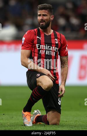 Mailand, Italien. 15. April 2022. Olivier Giroud (AC Mailand) reagiert während AC Mailand gegen Genua CFC, italienische Fußballserie A Spiel in Mailand, Italien, April 15 2022 Quelle: Independent Photo Agency/Alamy Live News Stockfoto