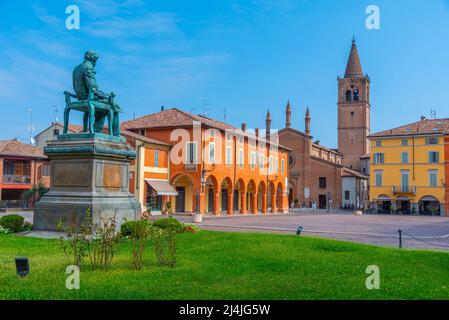 Piazza Giuseppe Verdi in der italienischen Stadt Busseto. Stockfoto