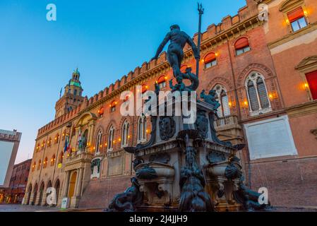 Neptunbrunnen vor dem palazzo d'accursio in Bologna. Italien. Stockfoto